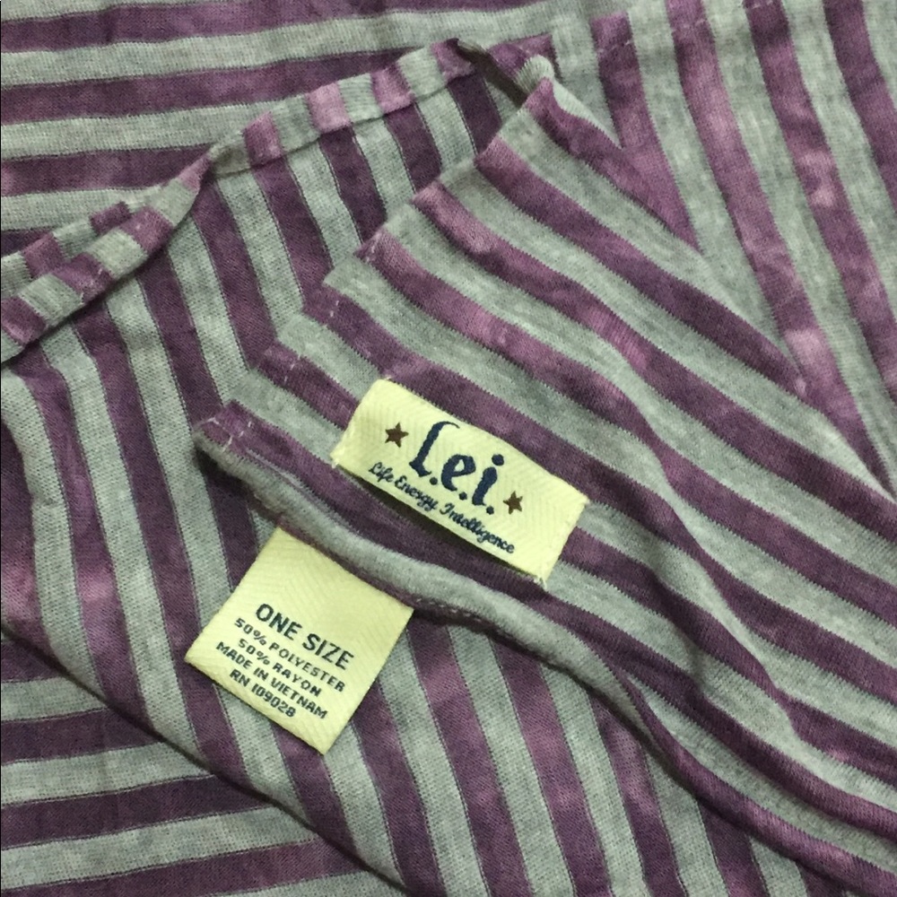 L.E.I Scarf